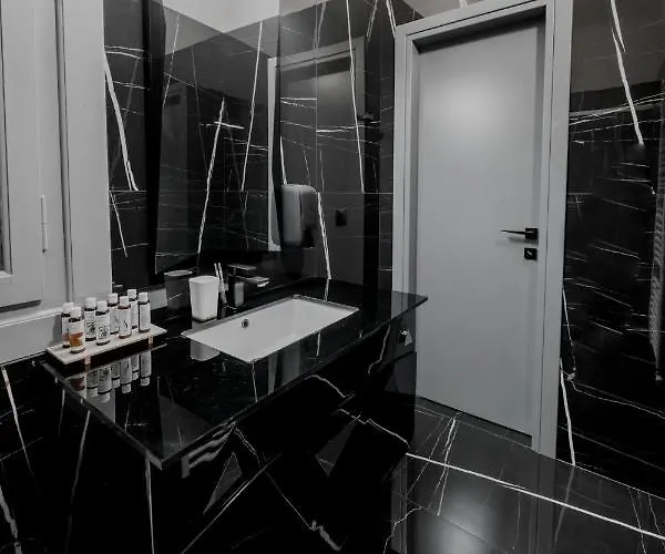 Impero & Otel Anabolu